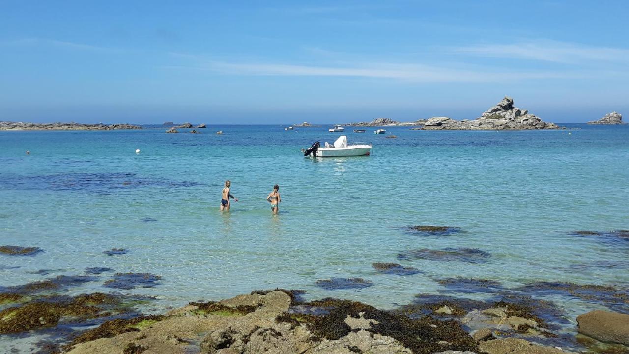Villa Egurra, A Proximite D'Une Plage De Sable Fin Santec Bagian luar foto